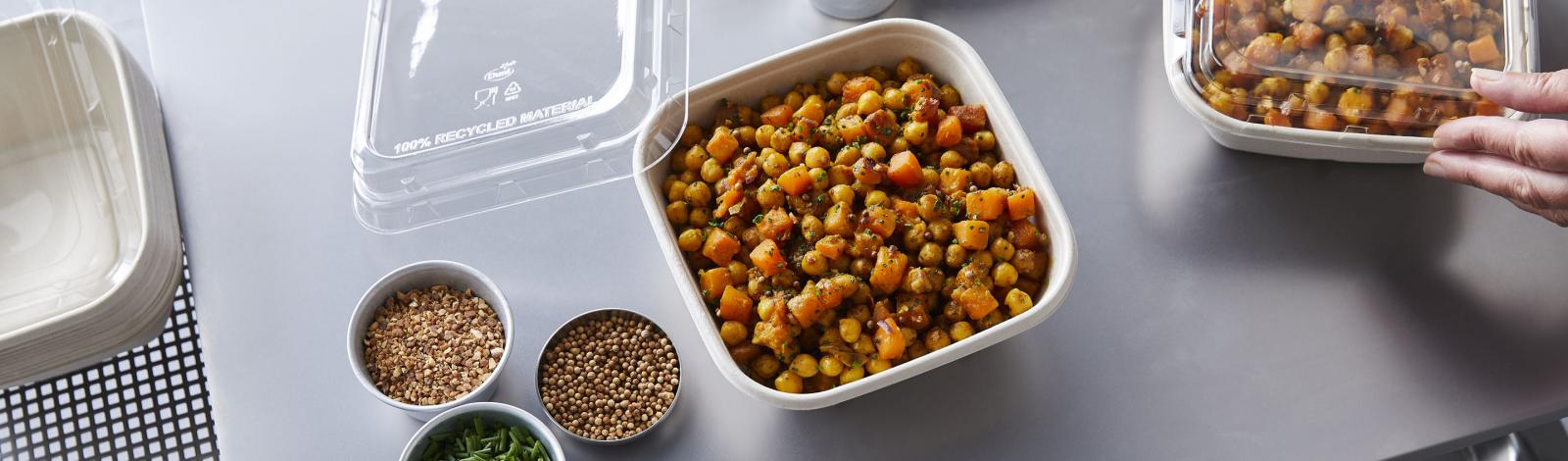 Salade de pois chiches et butternut à emporter Salade de pois chiches et butternut à emporter